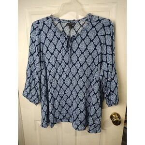 Lane Bryant Blue Diamond Floral 3/4 Sleeve Pullover Blouse. Size 20